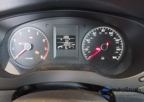 2014 Volkswagen Jetta 2.0L Base z USA, uszkodzony, nr VIN 3VW1K7AJ3EM428984